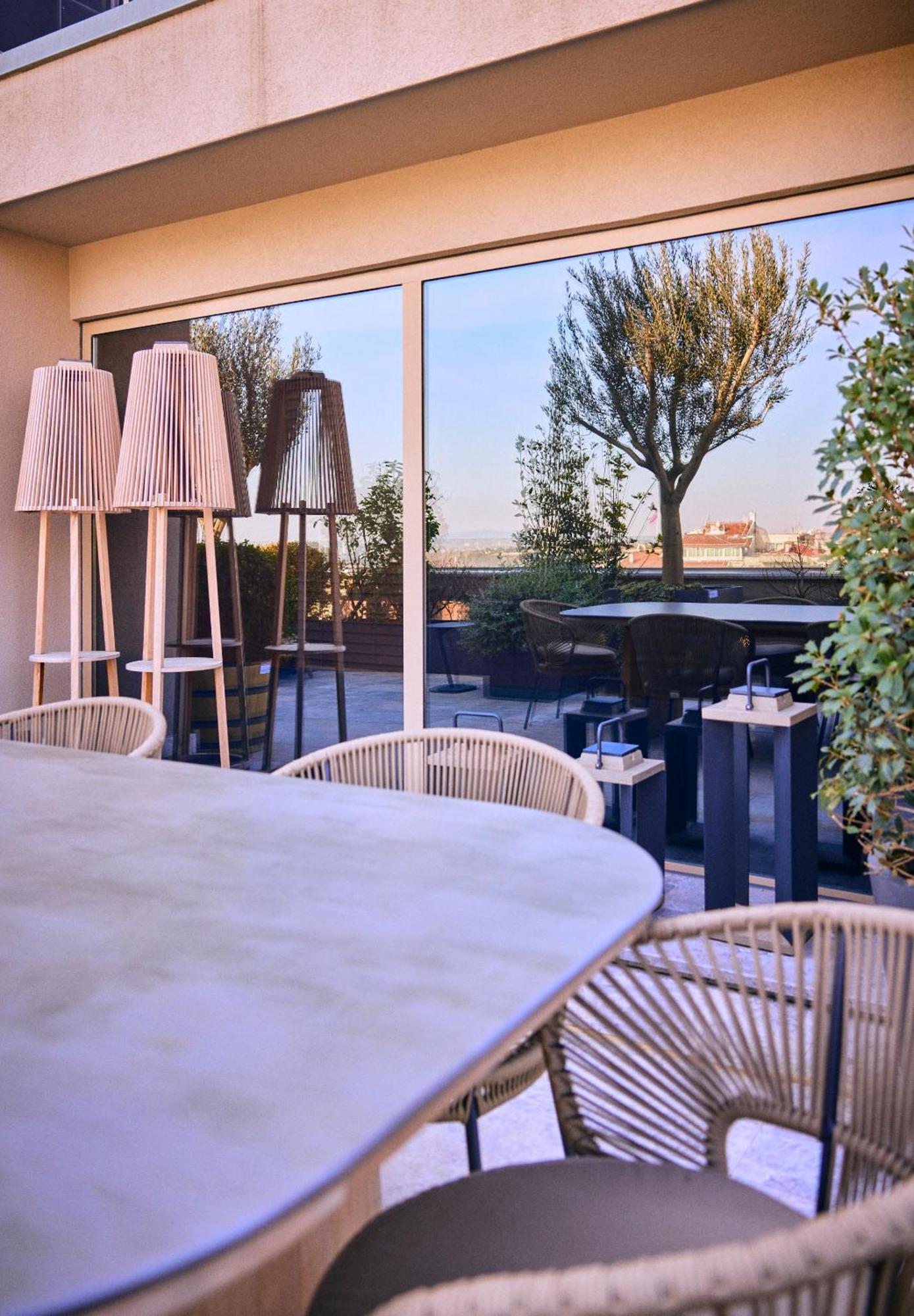 The Stay Boulevard Nisantasi Istambul Exterior foto Skyline Terrace